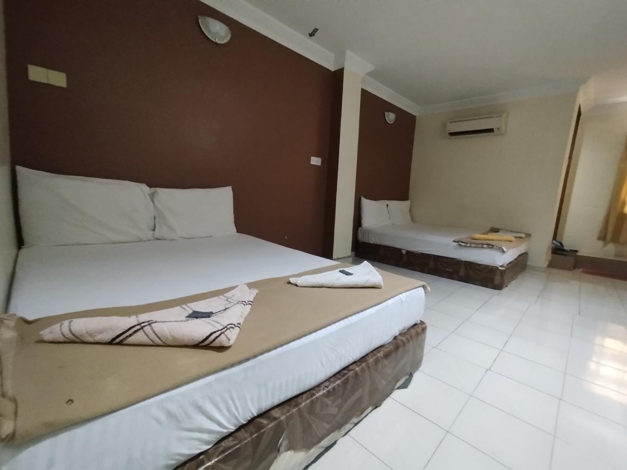 Sentosa Villa Hotel Klang Exterior photo